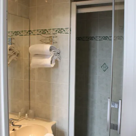 De Paris - Centre Gare Hotel 2*