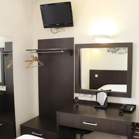 Hotel De Paris - Centre Gare 2*