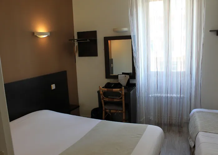 Hotel De Paris - Centre Gare 2*