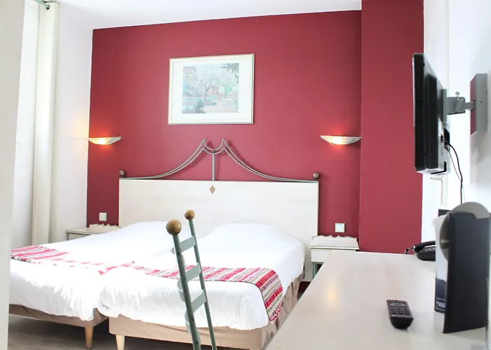 De Paris - Centre Gare Дижон