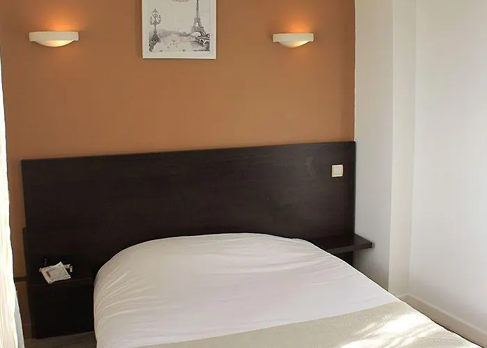 Отель De Paris - Centre Gare Дижон