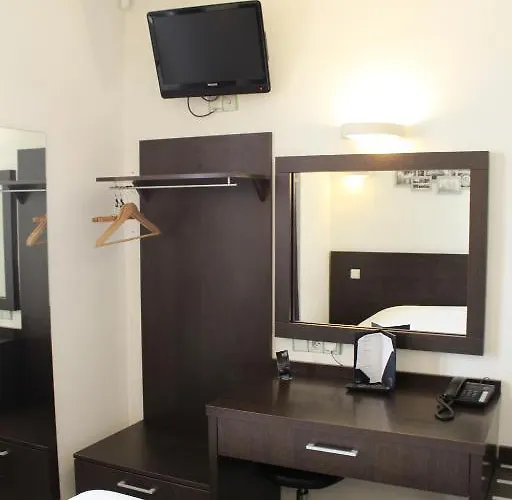 Hotel De Paris - Centre Gare 2*