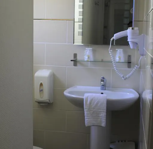 מלון De Paris - Centre Gare 2*